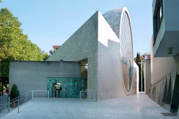 Chiesa del santo volto di Gesù roma